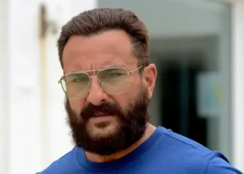 Saif Ali Khan stabbed:রাতবিরেতে ডাকাতি,গুরুতর আহত অভিনেতা সইফ আলি খান